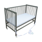 Preview: Kinderbett - Beistellbett - Babybett 120x60cm mit Matratze, Gurt und Rädern grau