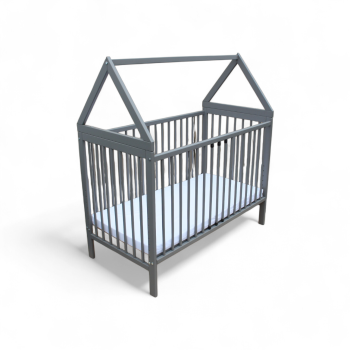 Kinderbett - Beistellbett - Babybett Haus 120x60cm mit Matratze Gurt und Rädern grau