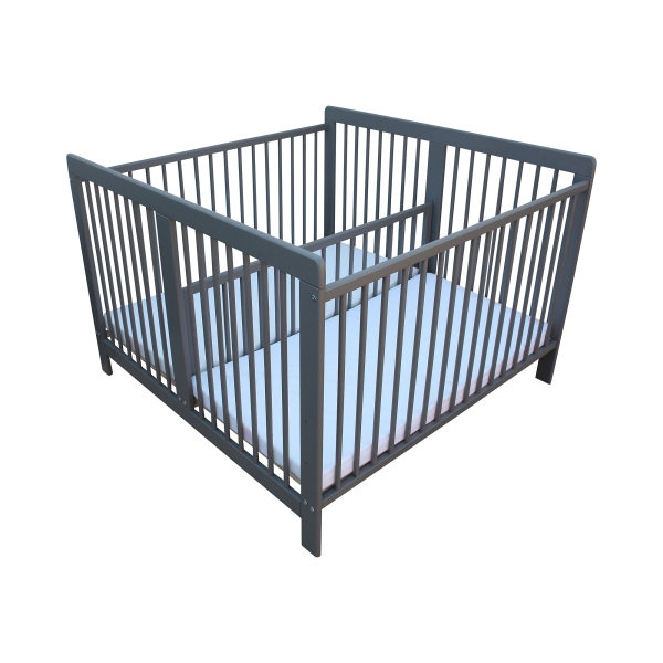 Zwillingsbett Kinderbett für Zwillinge 2in1 massiv grau mit 2 Matratzen 120x120cm und Trenngitter