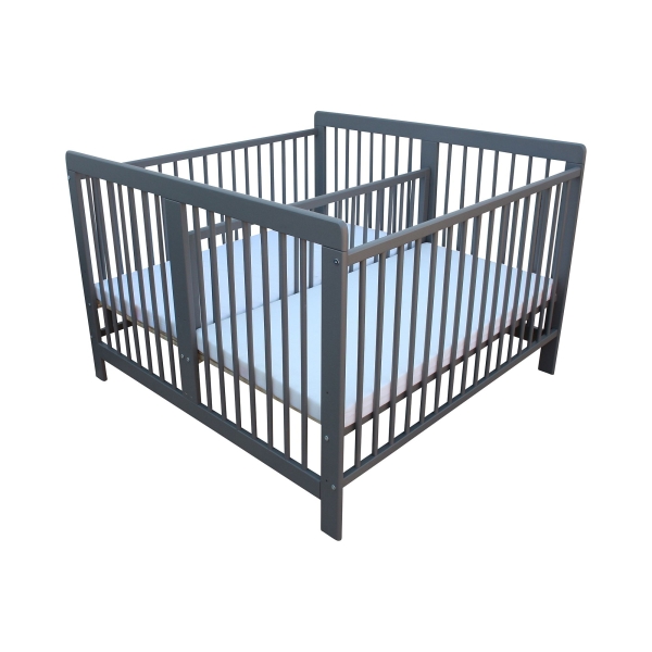 Zwillingsbett Kinderbett für Zwillinge 2in1 massiv grau mit 2 Matratzen 120x120cm und Trenngitter